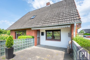 Sonnige Aussichten in Groß Wittensee: Einfamilienhaus mit Süd-West-Terrasse am Feldrand, 24361 Groß Wittensee, Einfamilienhaus