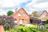 Einfamilienhaus mit Photovoltaikanlage und Solarthermie