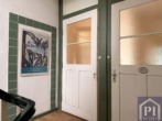 Wohnungseingang im Treppenhaus