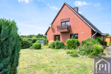 Wohnen in Groß Wittensee! Einfamilienhaus mit doppelter Feldrandlage auf 1.018 m² Grundstück, 24361 Groß Wittensee, Einfamilienhaus