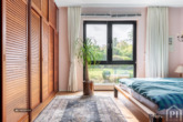 ... mit Blick in den Garten