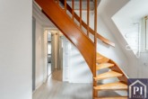Verwirklichen Sie Ihren Wohntraum in Kronshagen - Treppe ins Dachgeschoss