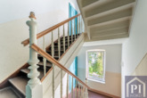 Abstellkammer auf halber Treppe