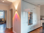 Blick in die Küche-Wohnzimmer