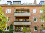 Westansicht mit Balkon