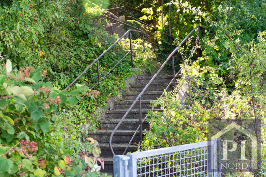 Treppe zur Promenade