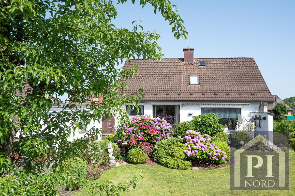 Schönes Einfamilienhaus mit großem Garten in Westerrönfeld sucht Familie zum Einzug!
