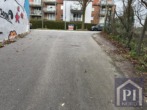 17Zuwegung vom Haus Nr. 258