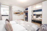 Schlafzimmer Nr. 1 mit großem Einbauschrank