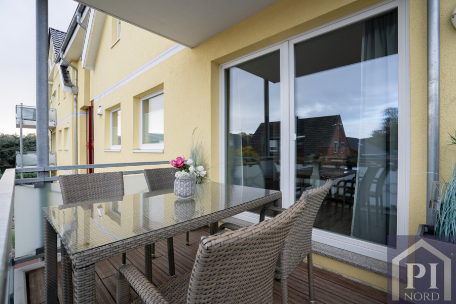 Überdachter Balkon mit Glasumrandung