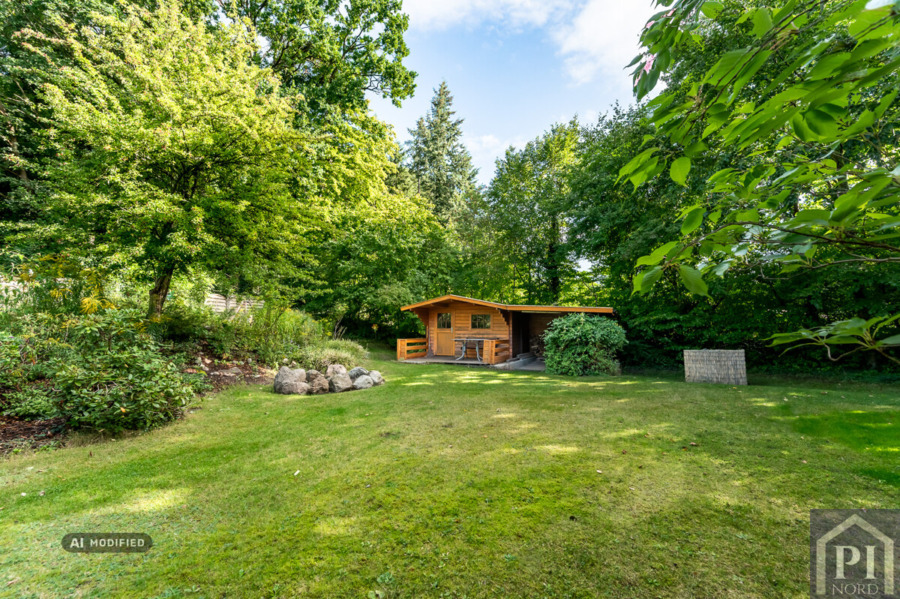Garten mit Gartenhaus
