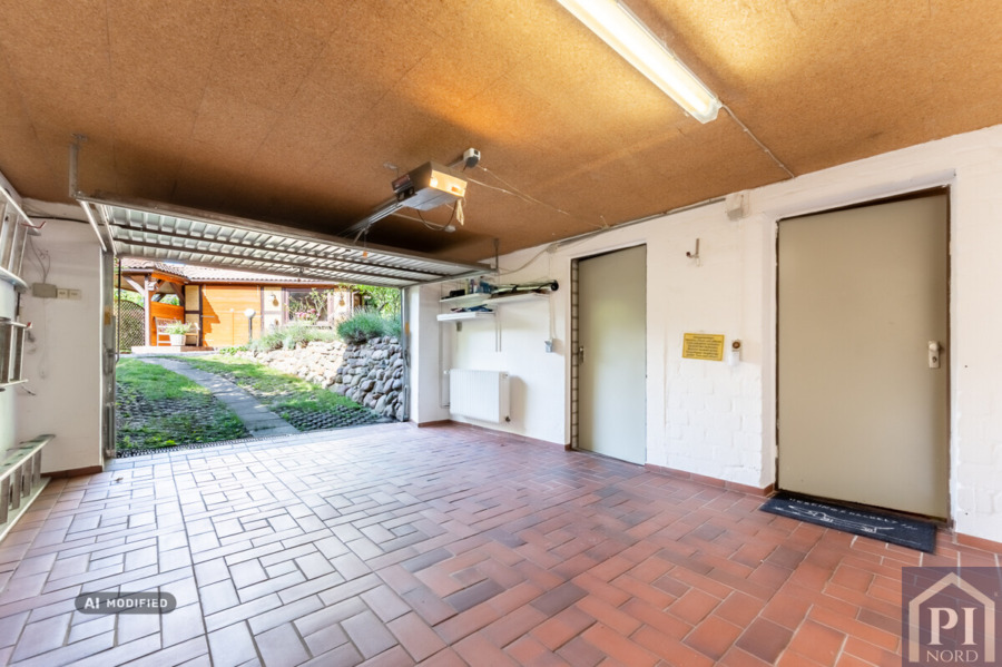 Garage mit Kellerzugang