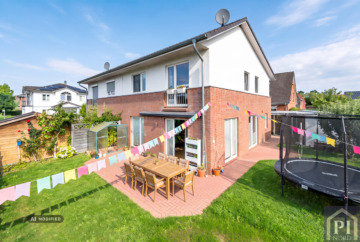 Kapitalanlage mit Perspektive – moderne DHH in einem beliebten Wohnquartier von Altenholz, 24161 Altenholz, Doppelhaushälfte